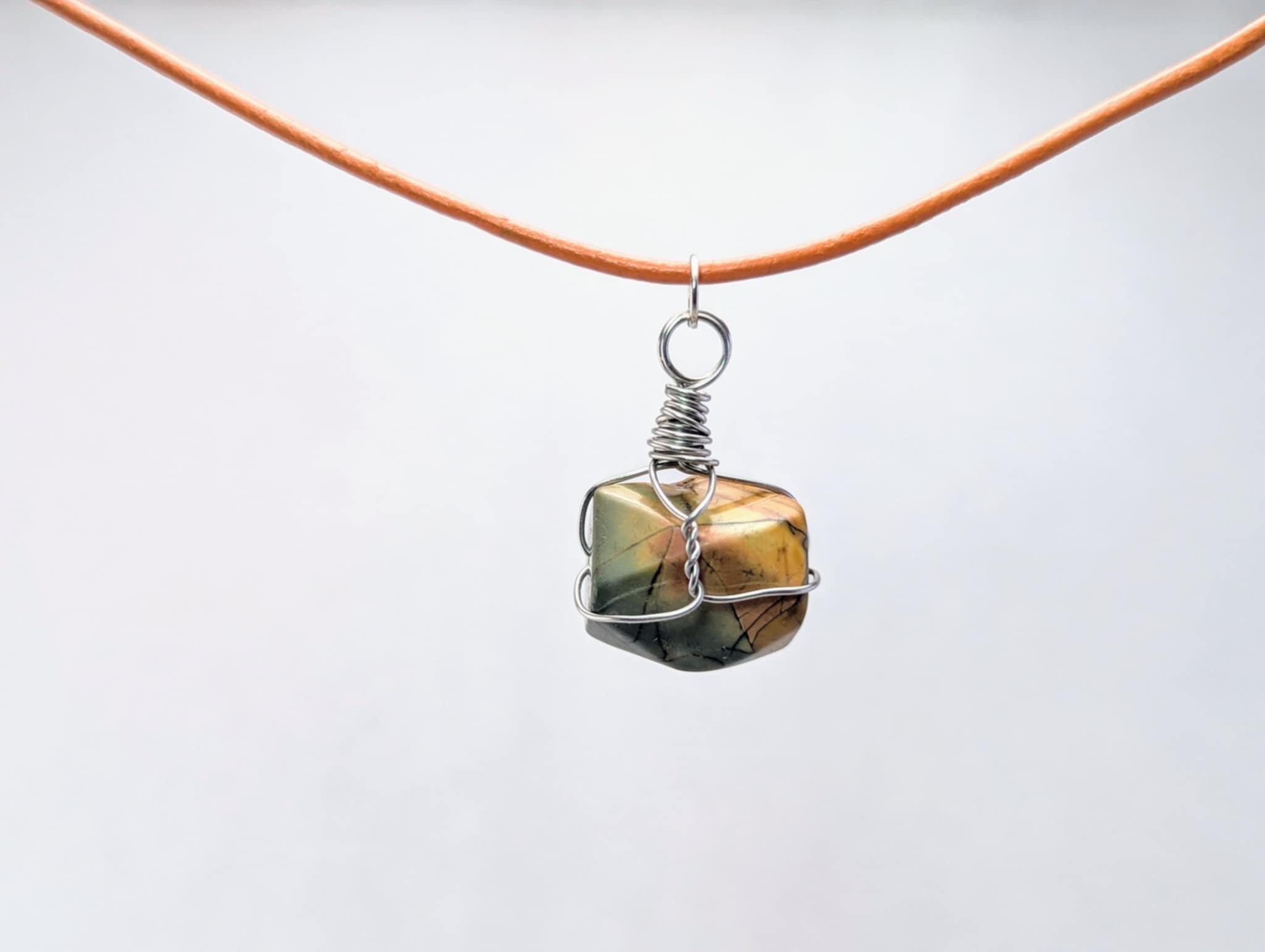 Earth energy ✨🍄‍🟫                           multi colored jasper